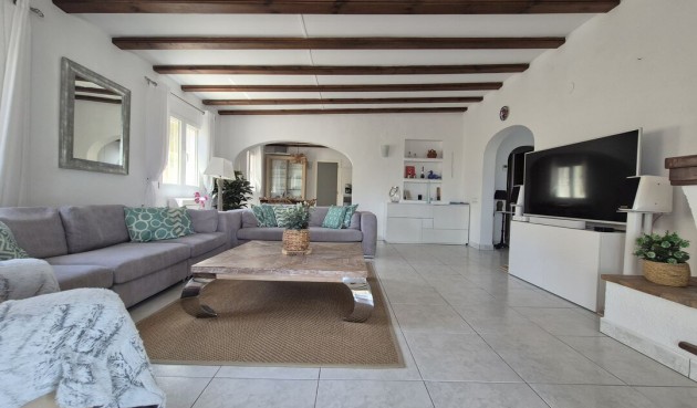 Återförsäljning - Villa -
Moraira - Costa Blanca