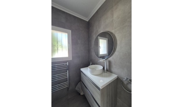 Återförsäljning - Villa -
Moraira - Costa Blanca