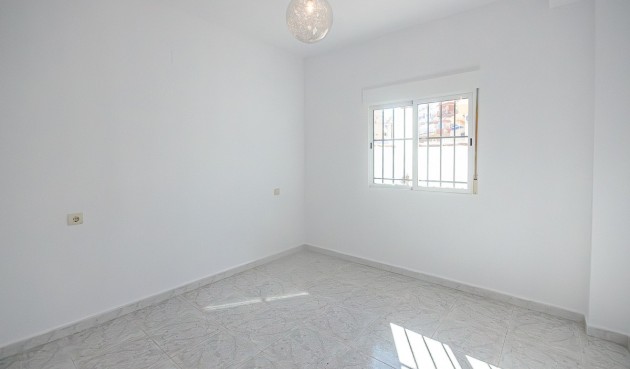 Reventa - Villa -
San Miguel de Salinas - Inland