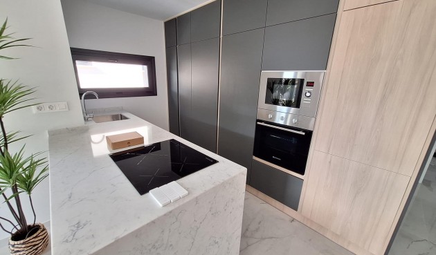 Återförsäljning - Apartment -
Orihuela Costa - Punta Prima