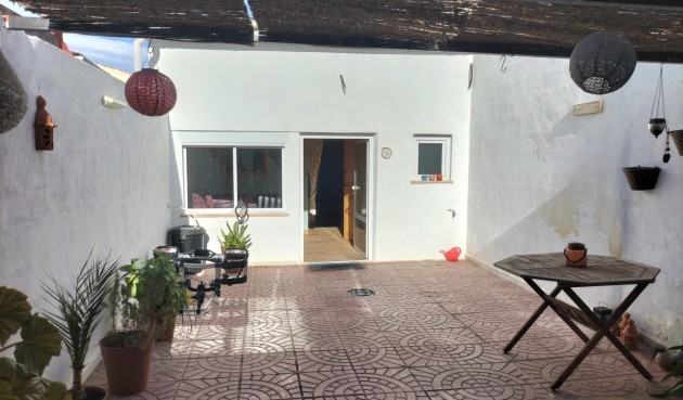 Återförsäljning - Town House -
Formentera del Segura - Centro