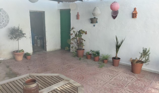 Återförsäljning - Town House -
Formentera del Segura - Centro