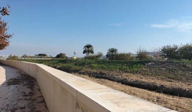 Återförsäljning - Town House -
Formentera del Segura - Centro