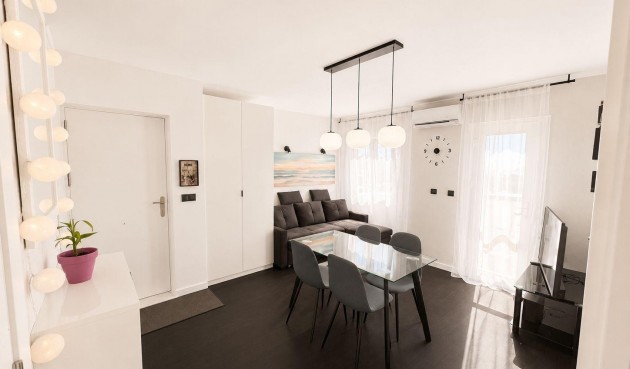 Reventa - Bungalow -
Torrevieja - Carrefour