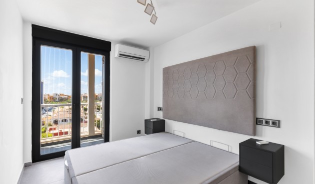 Reventa - Apartment -
Torrevieja - Costa Blanca