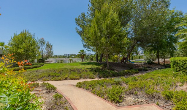 Återförsäljning - Apartment -
Orihuela - Las Colinas