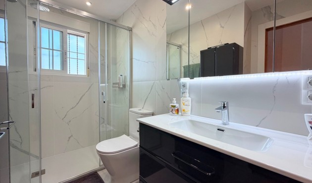 Reventa - Town House -
Cabo Roig - Costa Blanca