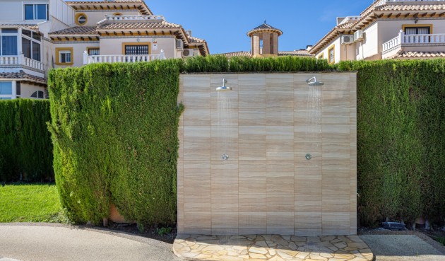 Reventa - Town House -
Cabo Roig - Costa Blanca