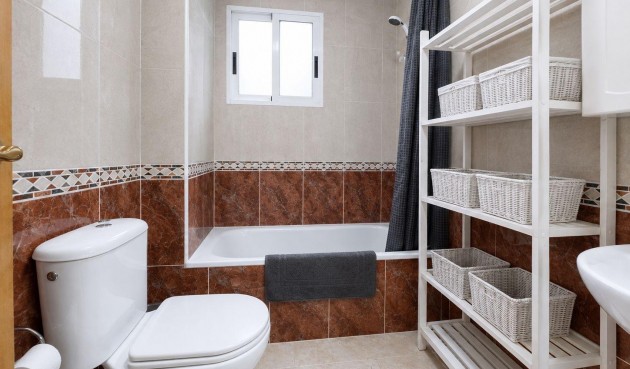 Reventa - Apartment -
Torrevieja - Centro