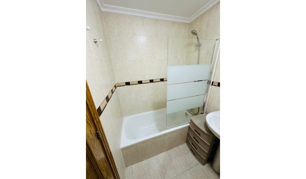 Reventa - Villa -
Orihuela Costa - Los Altos