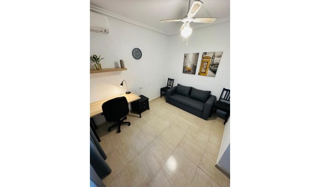 Reventa - Villa -
Orihuela Costa - Los Altos
