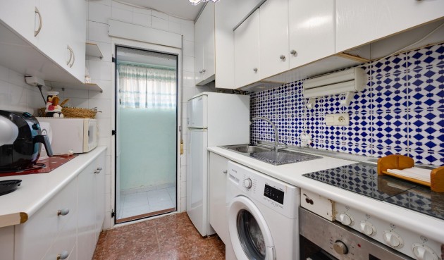 Återförsäljning - Villa -
Torrevieja - El Limonar
