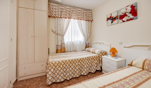 Återförsäljning - Villa -
Torrevieja - El Limonar