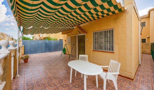 Återförsäljning - Villa -
Torrevieja - El Limonar