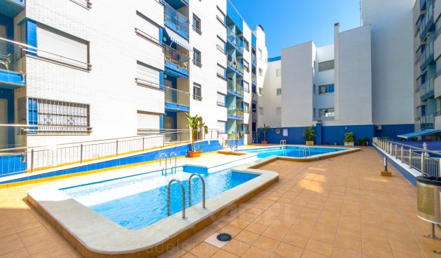 Resale - Apartment -
Torrevieja - Playa de los Locos