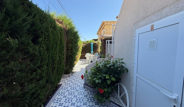 Återförsäljning - Bungalow -
Torrevieja - Punta Prima