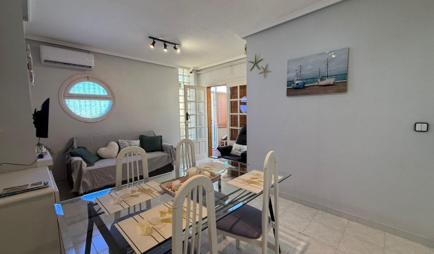 Återförsäljning - Bungalow -
Torrevieja - Punta Prima