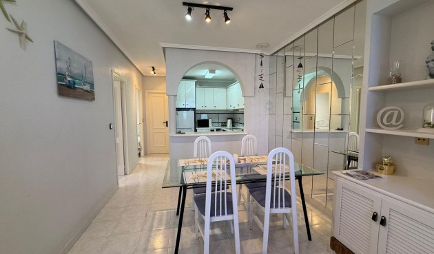 Återförsäljning - Bungalow -
Torrevieja - Punta Prima