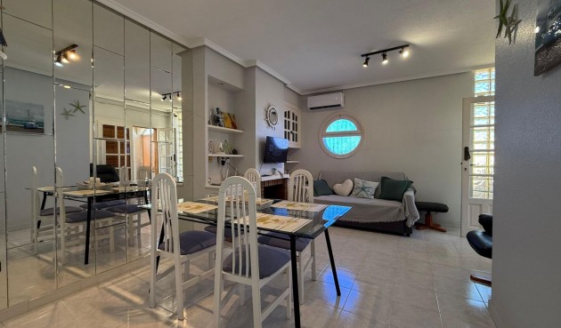 Återförsäljning - Bungalow -
Torrevieja - Punta Prima