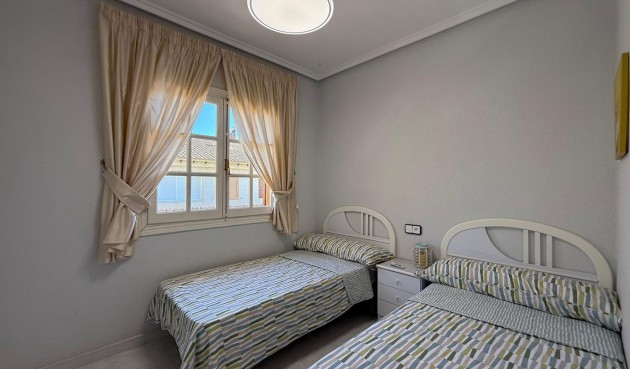 Återförsäljning - Bungalow -
Torrevieja - Punta Prima