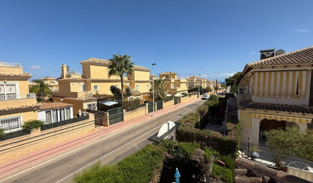 Återförsäljning - Bungalow -
Torrevieja - Punta Prima