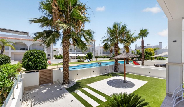 Återförsäljning - Apartment -
Rojales - Cuidad Quesada