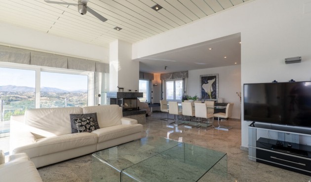 Återförsäljning - Villa -
Moraira - Costa Blanca