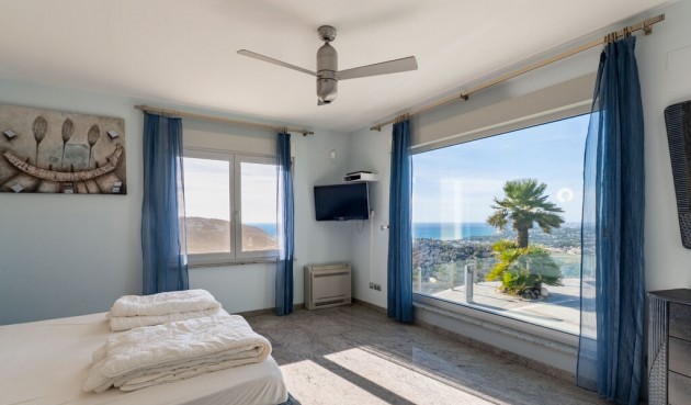 Återförsäljning - Villa -
Moraira - Costa Blanca