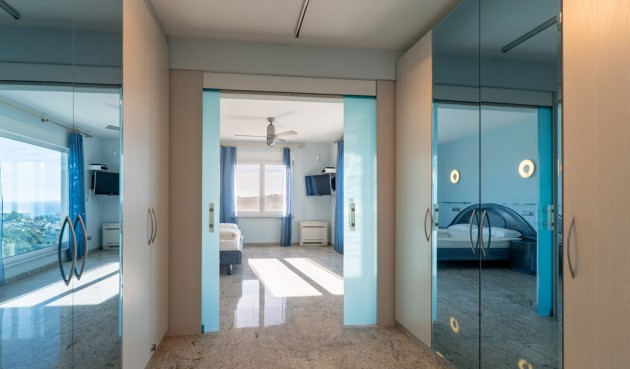 Återförsäljning - Villa -
Moraira - Costa Blanca