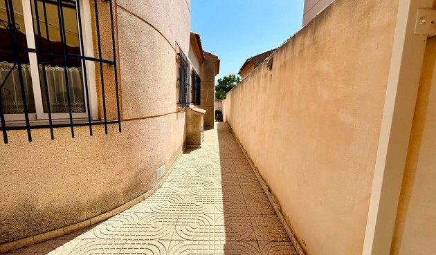 Reventa - Villa -
Torrevieja - Costa Blanca