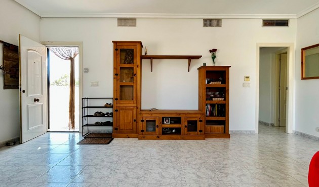 Reventa - Villa -
Torrevieja - Costa Blanca