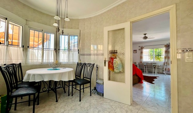Reventa - Villa -
Torrevieja - Costa Blanca