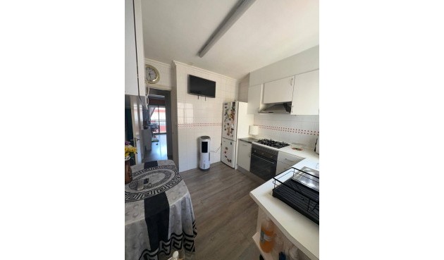 Återförsäljning - Apartment -
Santiago de la Ribera - Centro