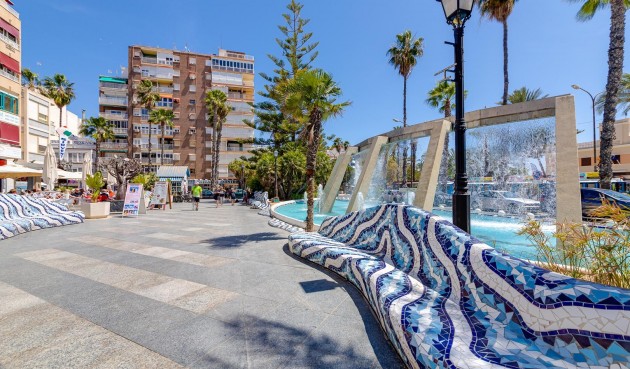 Återförsäljning - Apartment -
Torrevieja - Habaneras