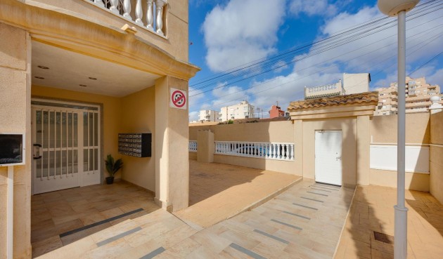 Reventa - Apartment -
Torrevieja - Nueva Torrevieja