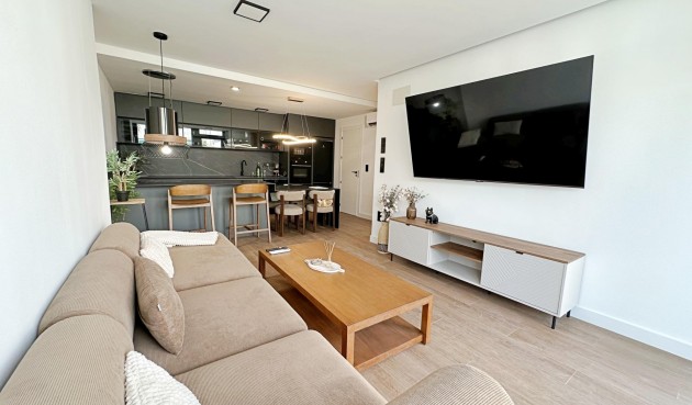 Reventa - Town House -
Torrevieja - Calas Blanca