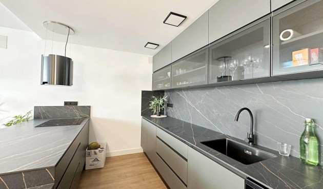 Reventa - Town House -
Torrevieja - Calas Blanca