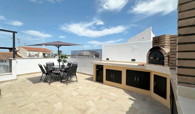 Reventa - Town House -
Torrevieja - Calas Blanca