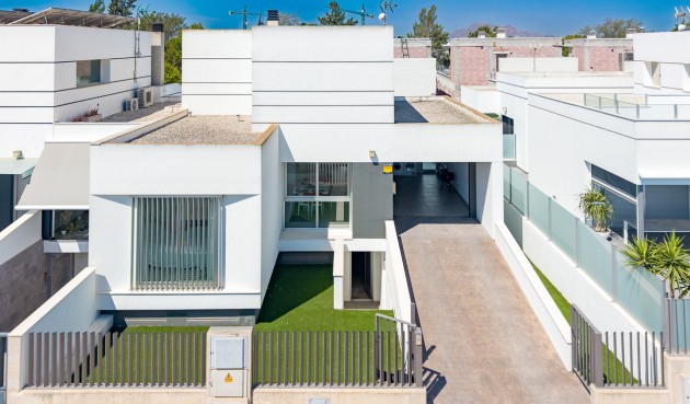 Reventa - Semi Detached -
Dolores - Costa Blanca