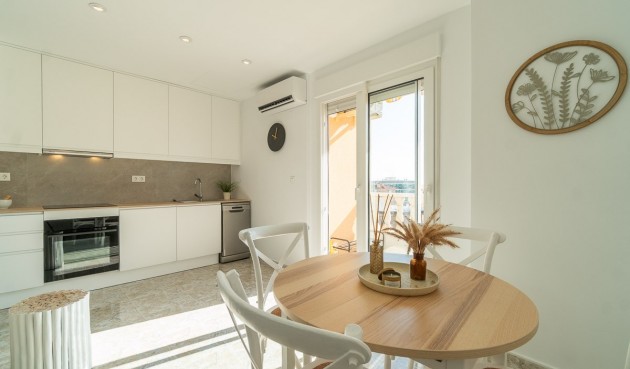 Reventa - Apartment -
Torrevieja - Costa Blanca
