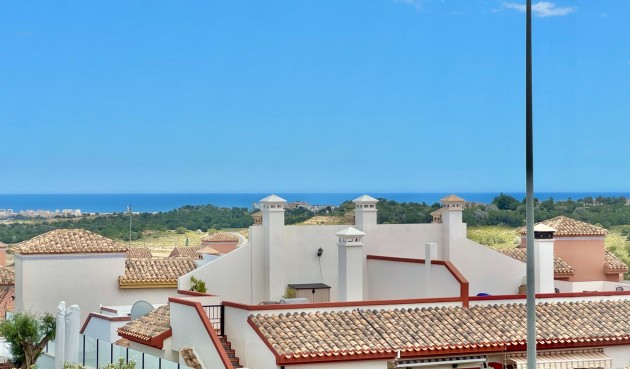 Reventa - Villa -
San Miguel de Salinas - Bellavista