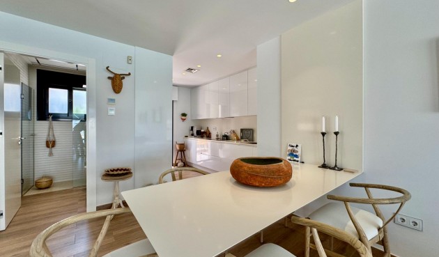 Reventa - Villa -
San Miguel de Salinas - Bellavista