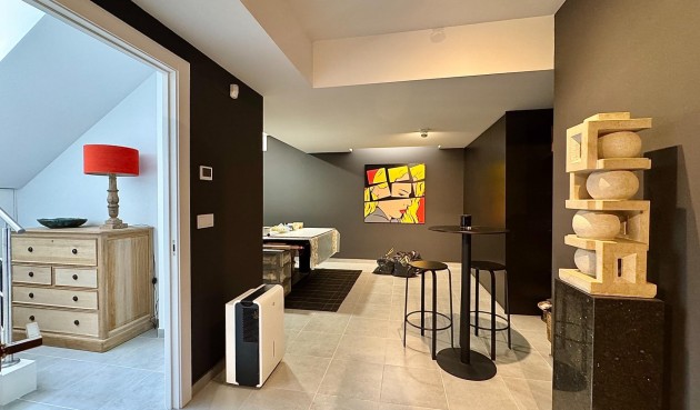 Reventa - Villa -
San Miguel de Salinas - Bellavista