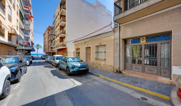 Återförsäljning - Apartment -
Torrevieja - Paseo Maritimo