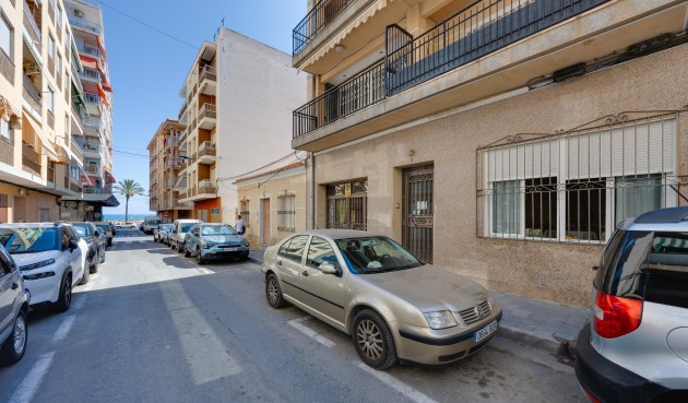 Återförsäljning - Apartment -
Torrevieja - Paseo Maritimo