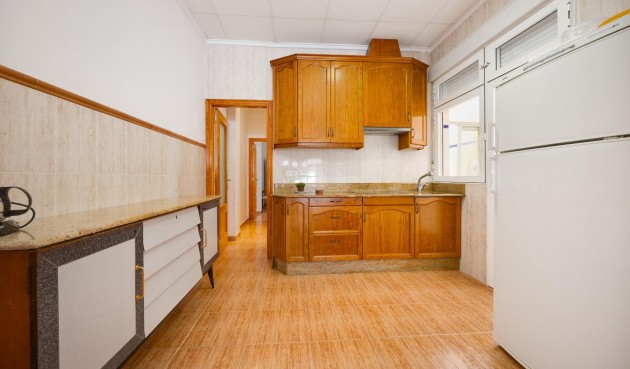 Återförsäljning - Apartment -
Torrevieja - Paseo Maritimo