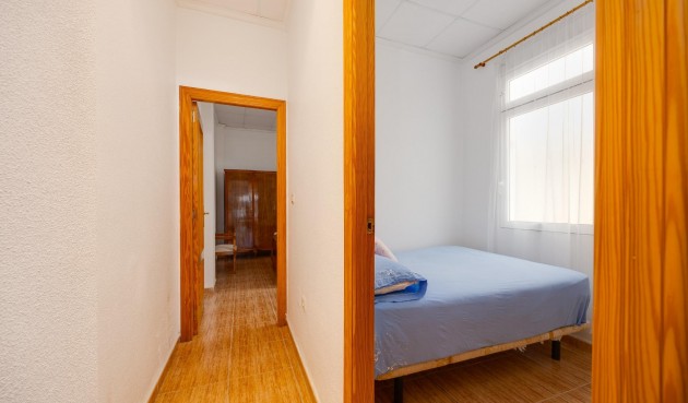 Återförsäljning - Apartment -
Torrevieja - Paseo Maritimo