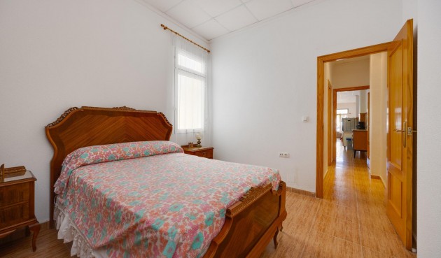 Återförsäljning - Apartment -
Torrevieja - Paseo Maritimo