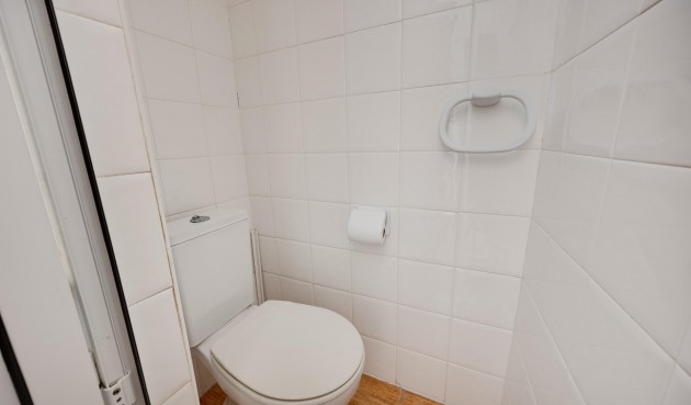 Återförsäljning - Apartment -
Torrevieja - Paseo Maritimo