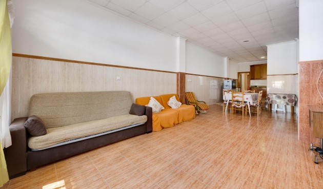 Återförsäljning - Apartment -
Torrevieja - Paseo Maritimo